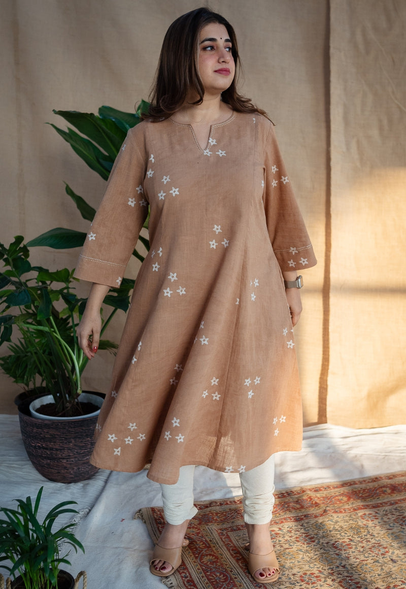 Iffath Dabu Slub Cotton Hand Embroidered Kali Kurta