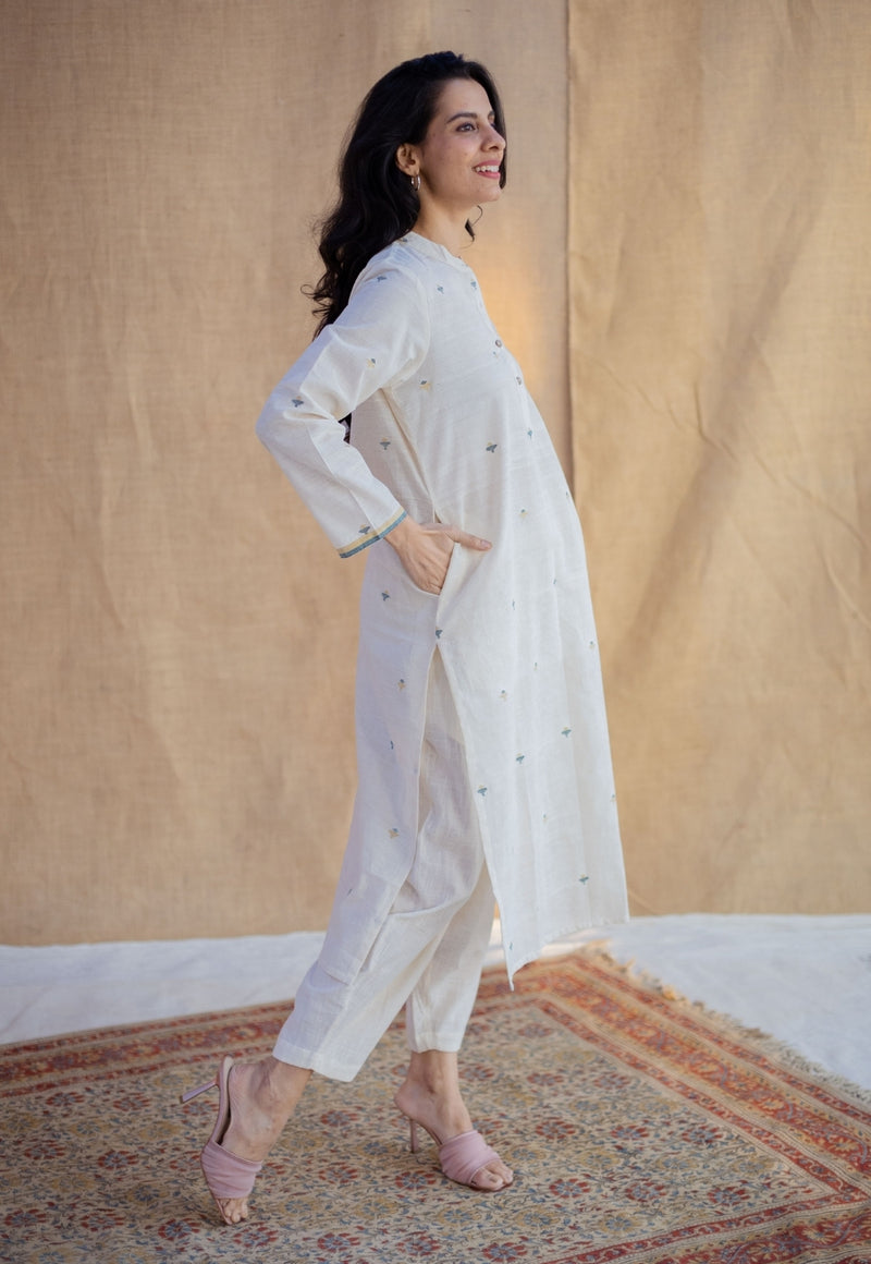 Azha Off White Jamdani Handwoven Cotton Straight Kurta