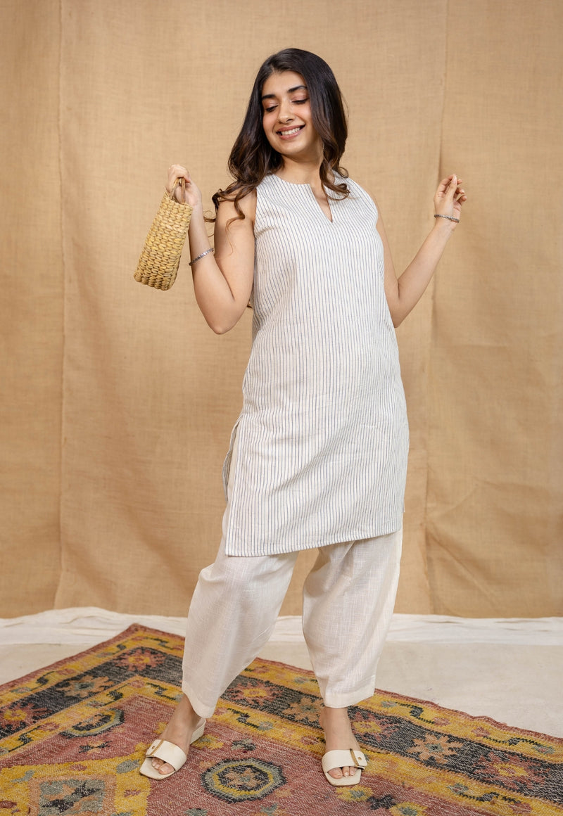 Divija Off-White Straight Handwoven Kala Cotton Kurta