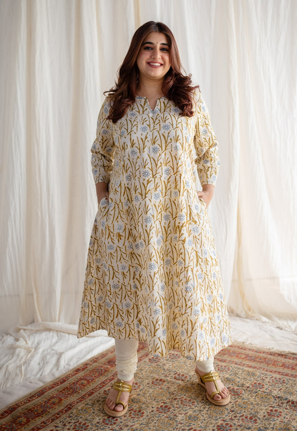 India Kurta Kurtis for women partywear 3/4sleeves long straight gold Print dress  shirt tops tunic for leggings ready to wear, Burgandy-1, XL : :  Fashion