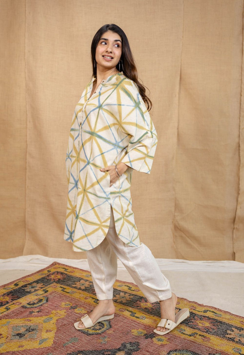 Raiha White Clamp Dyed Linen Loose Kurta