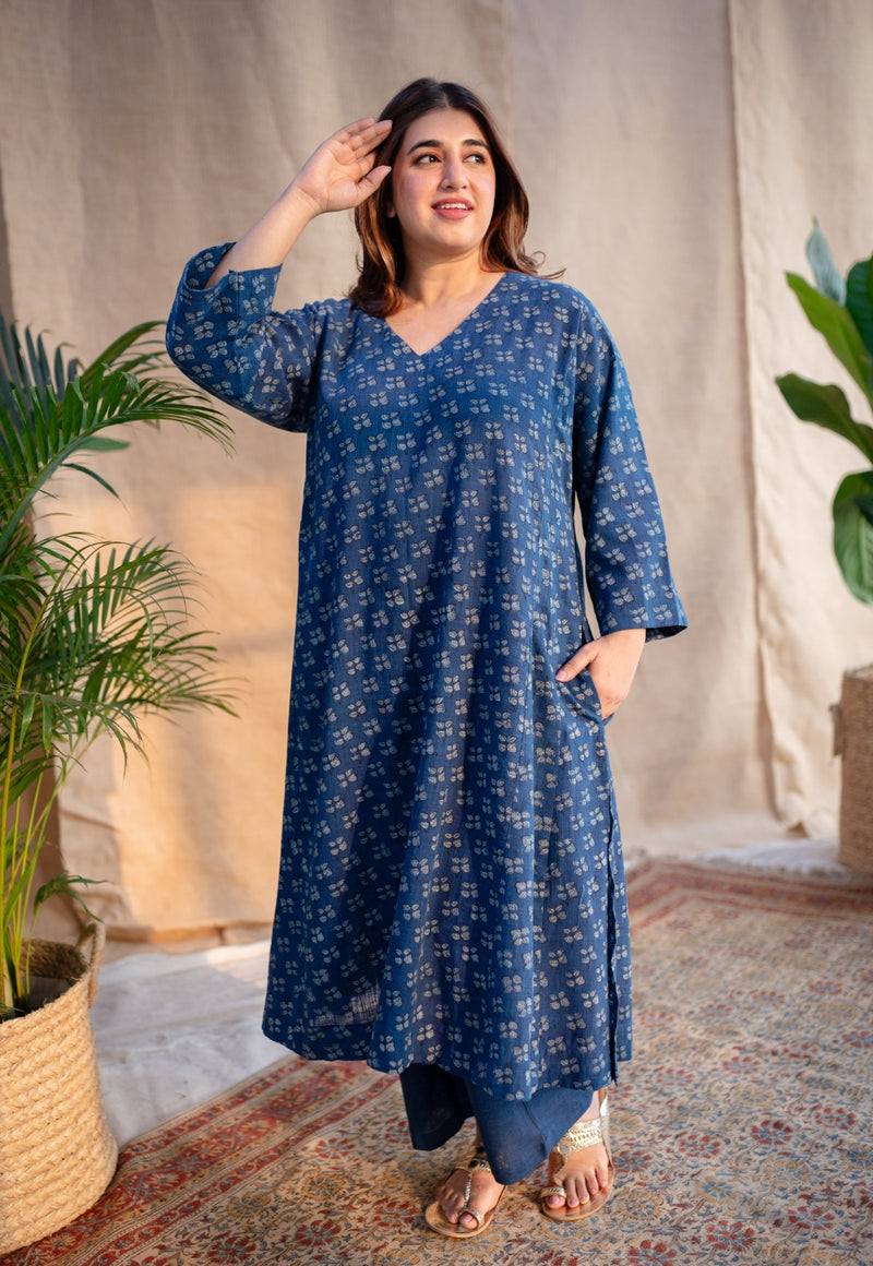 Jinat Dabu Slub Cotton Jhabba Kali Kurta