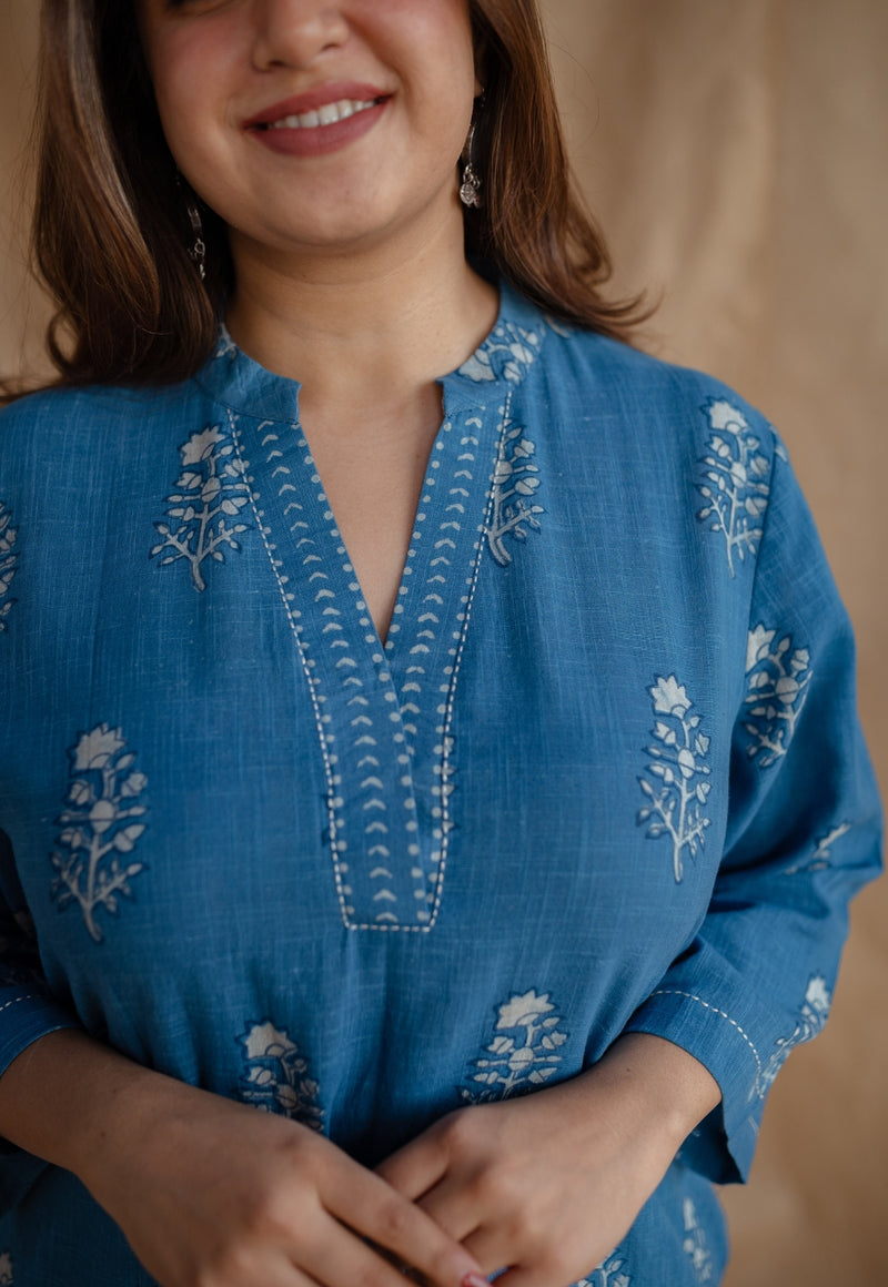 Yanha Indigo Dabu Slub Cotton Straight Kurta with Embroidery