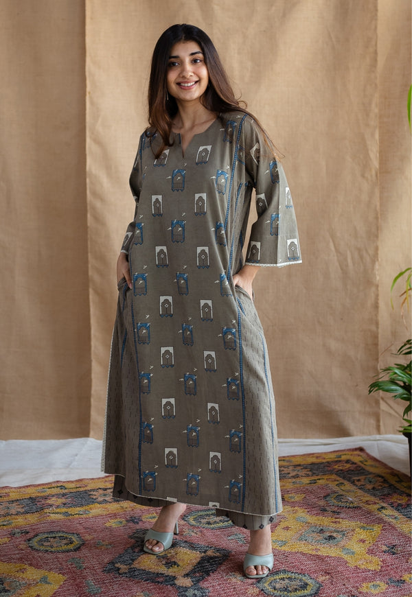 Rishvi Warm Grey Ajrakh Cotton Anti-Fit Kurta