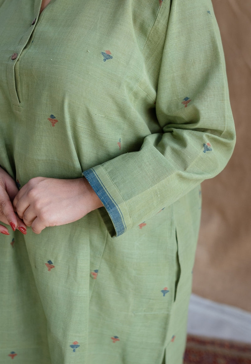 Ryha Jamdani Handwoven Cotton Jhabba Kali Kurta