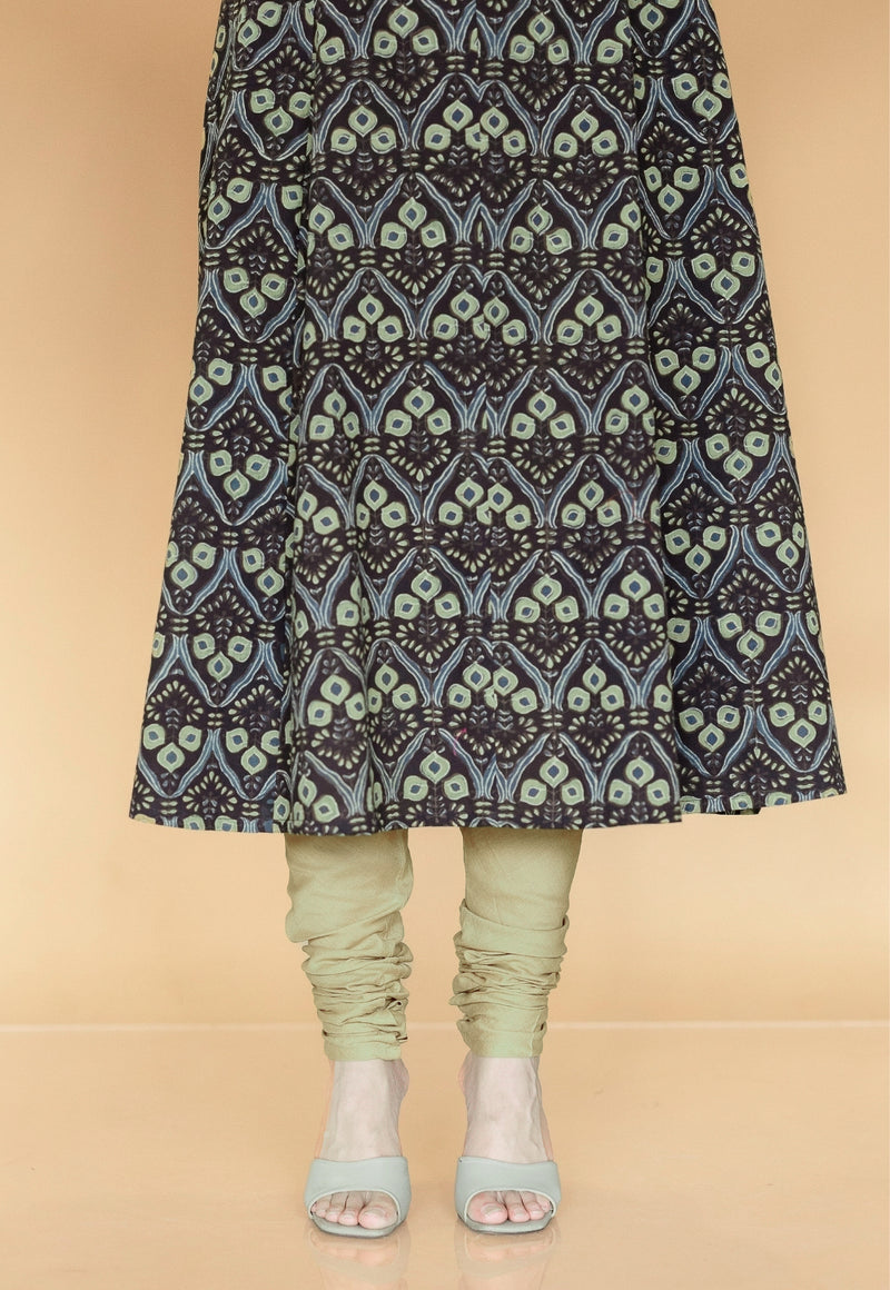 Miral Green Solid Slub Cotton Churidar