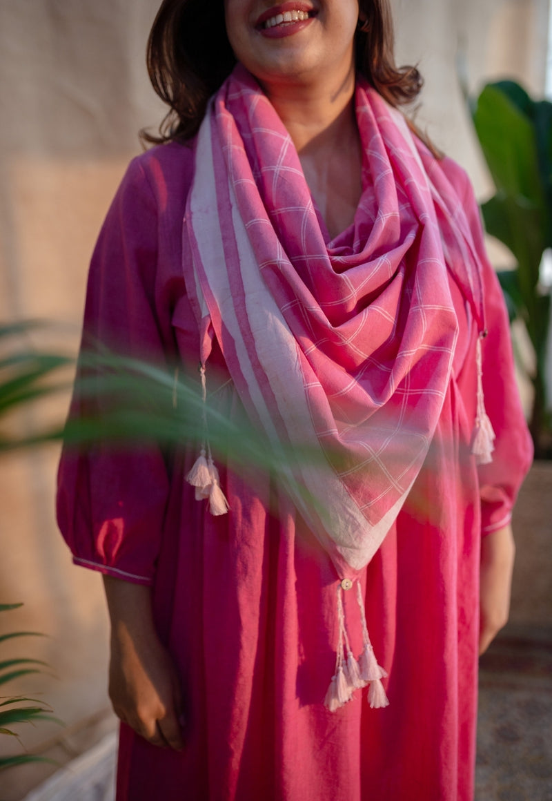 Ruhee Pink Checks Dabu Mul Cotton Scarf