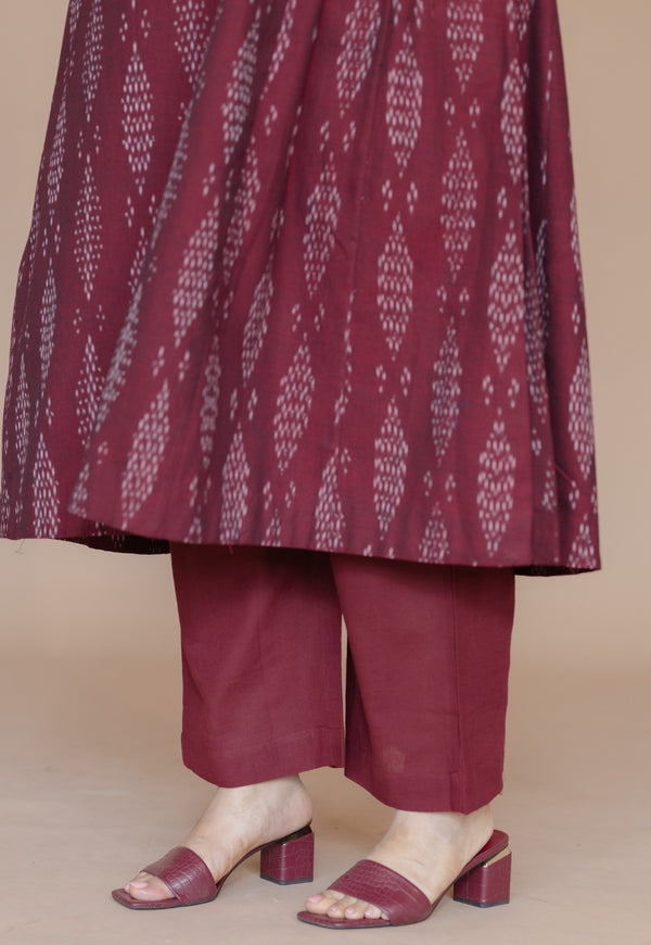 Yashi Red Solid Cotton Flex Straight Pant