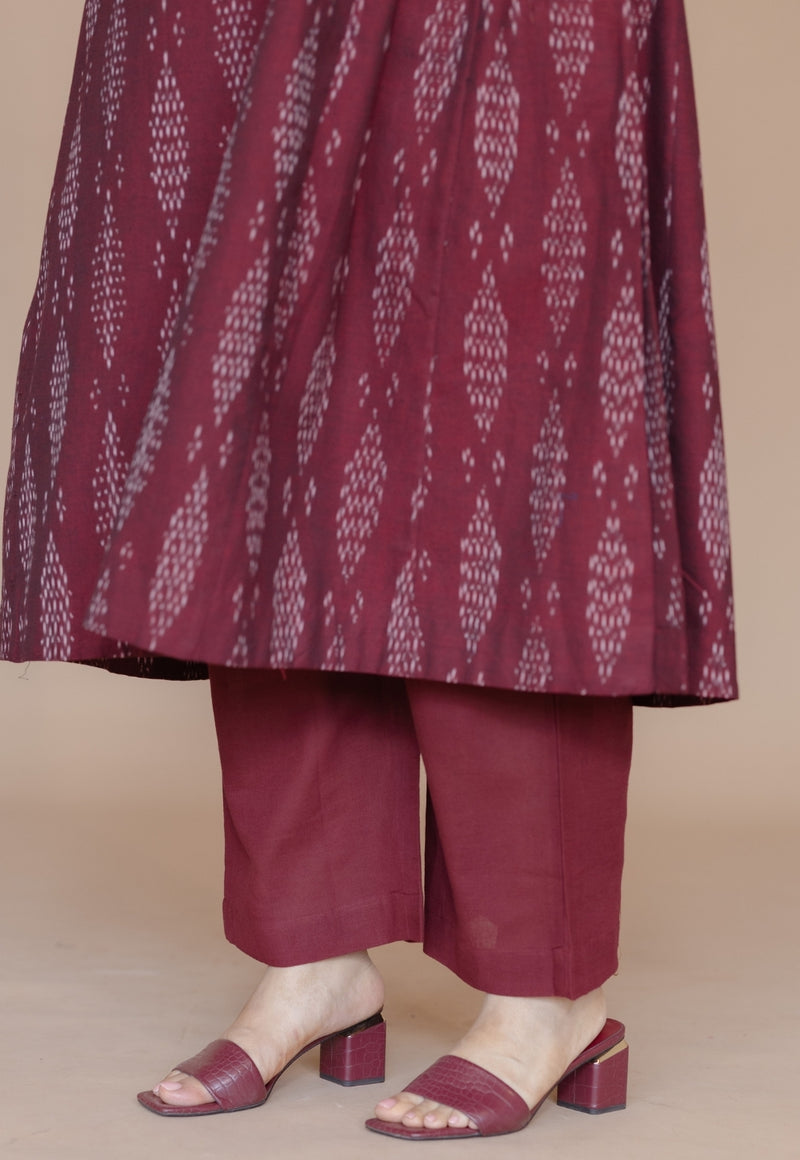 Yashi Red Solid Cotton Flex Straight Pant