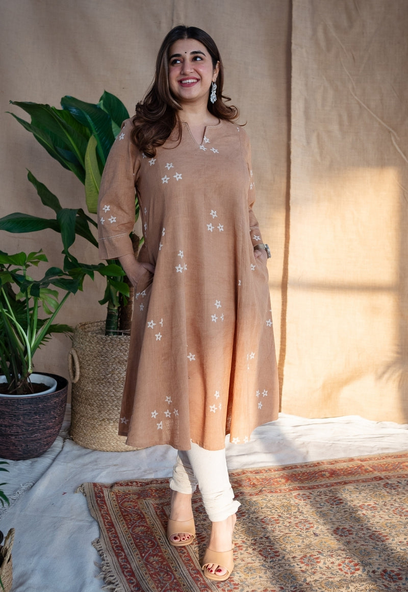 Iffath Dabu Slub Cotton Hand Embroidered Kali Kurta