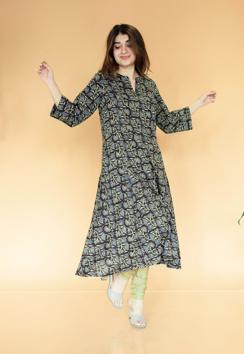 Miral Green Solid Slub Cotton Churidar