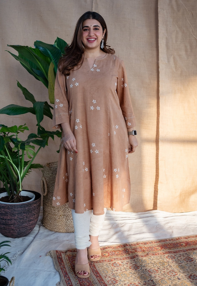 Iffath Dabu Slub Cotton Hand Embroidered Kali Kurta