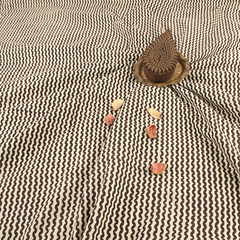 Off White Geometric Fakira Hand Block Print Cotton Fabric