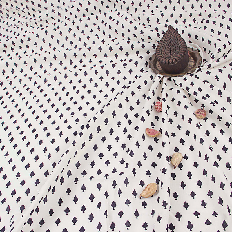 Off White Leaf Butti Fakira Hand Block Print Mul Cotton Fabric
