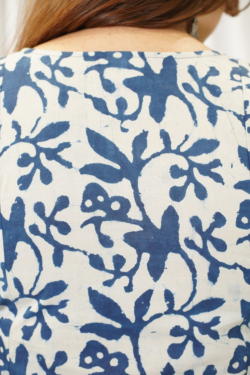 Vina Indigo Dabu Floral Jaal Cotton Kurta