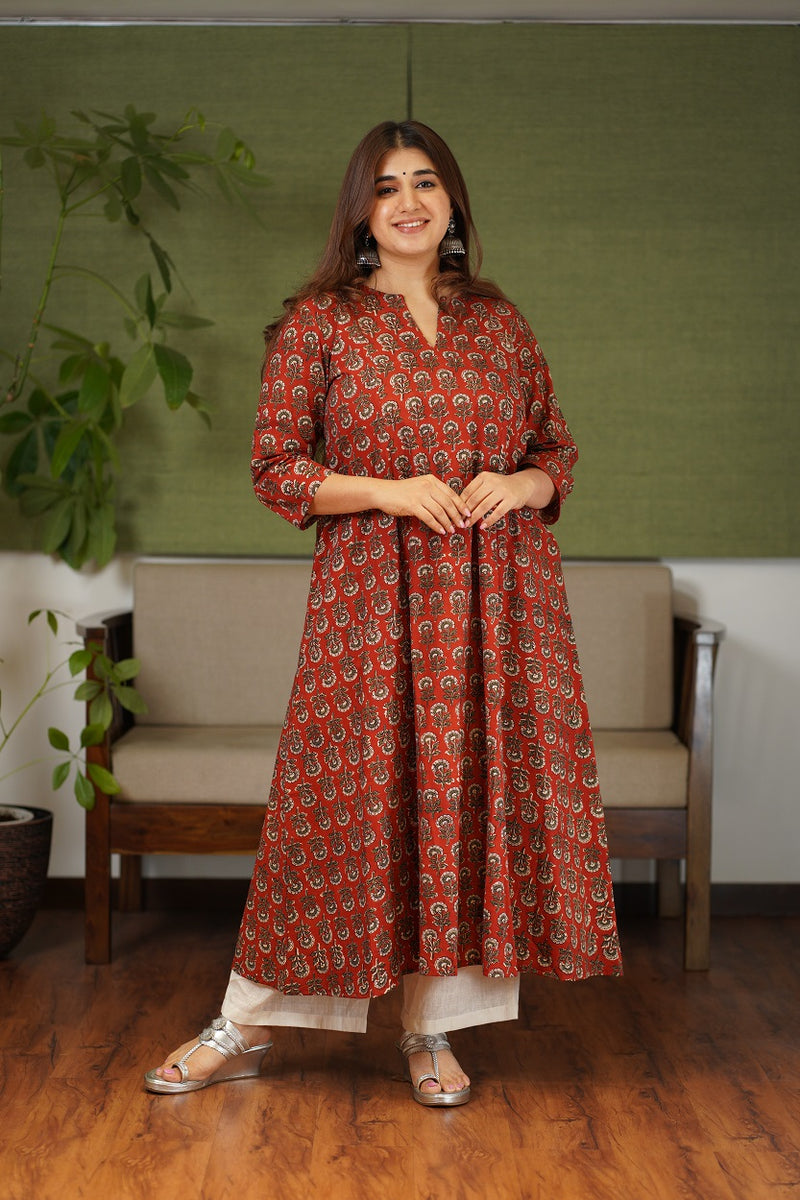 Prachi Madder Bagru Kali Kurta