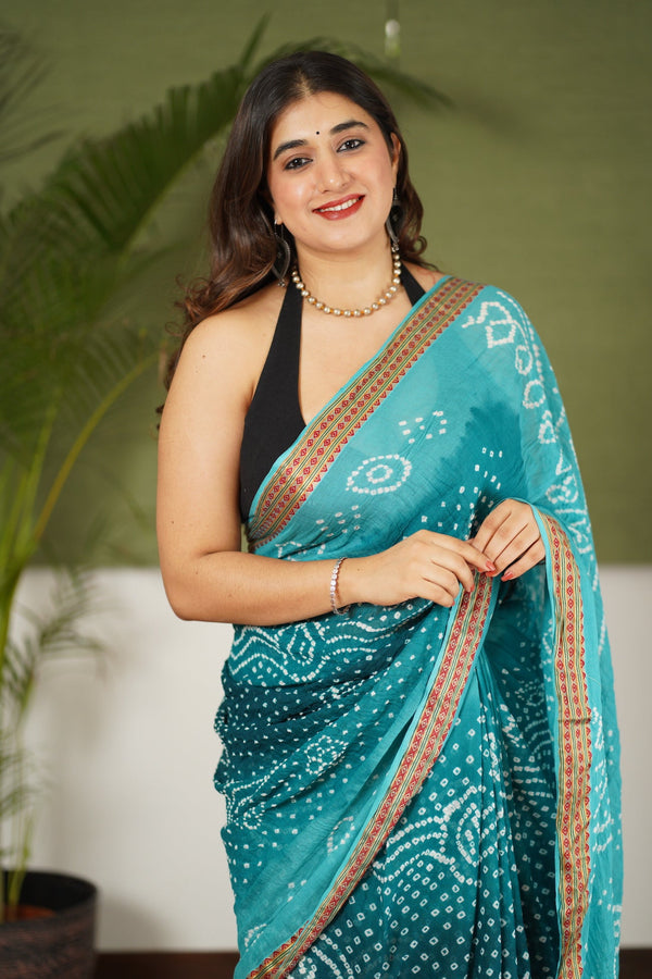 Sea Green Shaded Mul Cotton Bandhej Saree | Relove