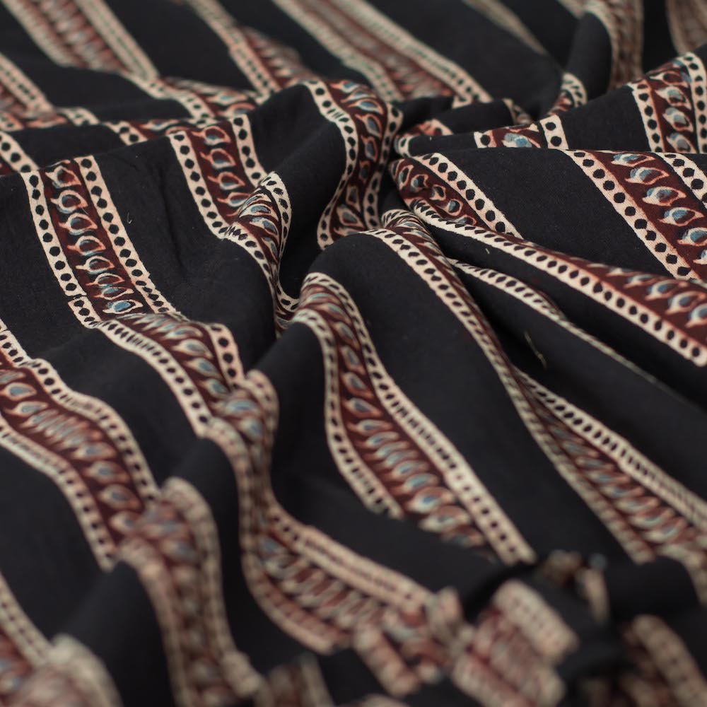 Ajrakh Midnight Border Cotton Fabric – THE INDIAN ETHNIC CO.