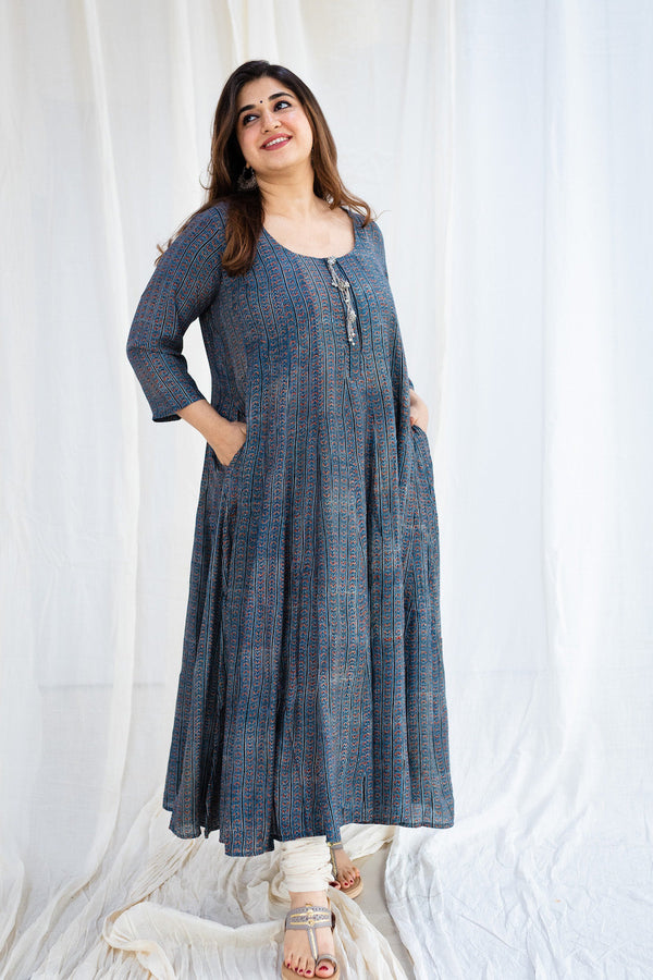 Art Silk Kurta in Grey - XL | Kurti, Long kurti designs, Traditional indian  outfits