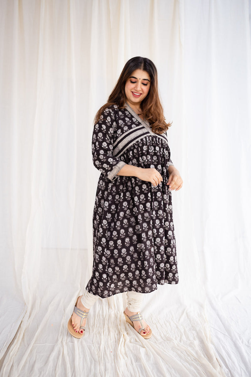 Aarvi Jahota Black Cotton kurta