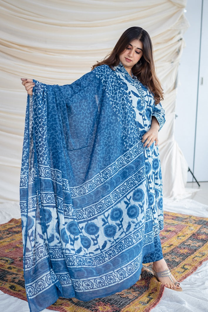Meera Dabu Cotton Kurta Set