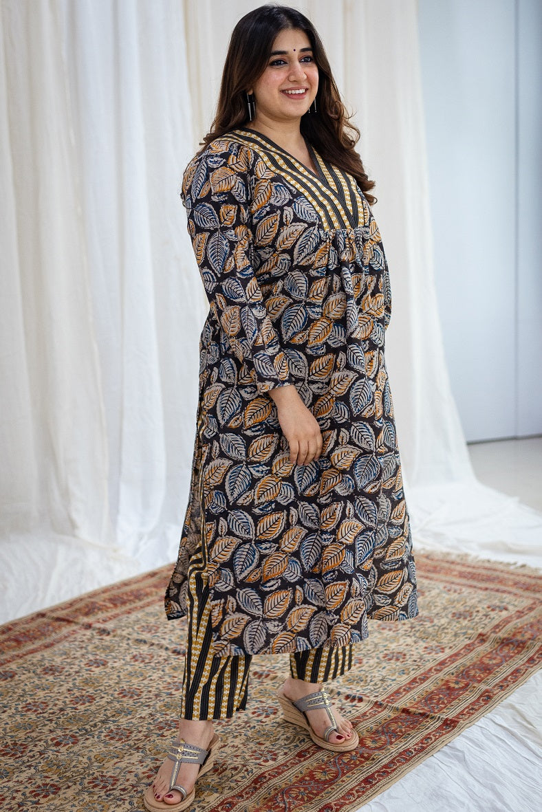 Black Stripe Mustard Border Kalamkari Cotton Palazzo