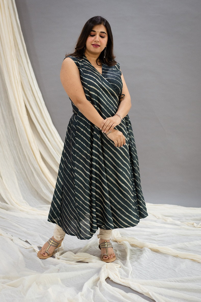 Omisha Lehariya Tussar Silk Angrakha
