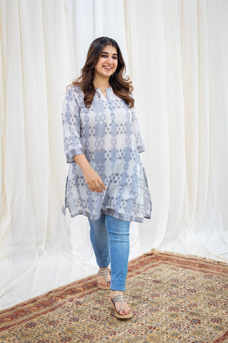 Niyani Ikkat Grey Cotton Short Kurta