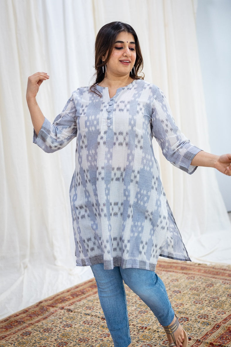 Niyani Ikkat Grey Cotton Short Kurta