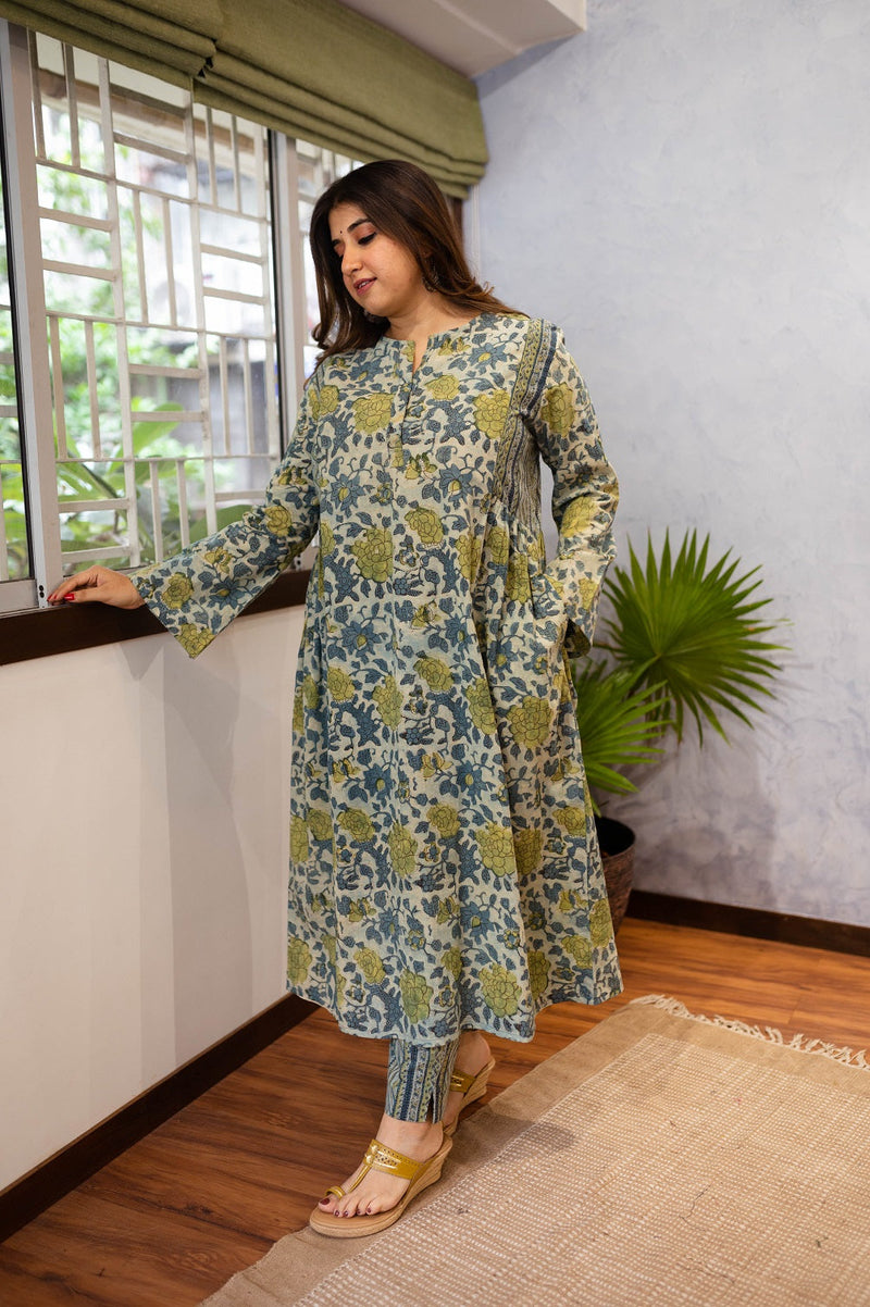 Shifa Floral Jaal Cotton Ajrakh Dabu Kurta