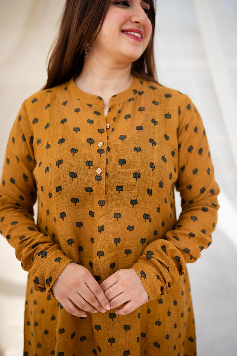 Maham Sand Yellow & Green Lotus Ajrakh Natural Dyed Linen Kurta
