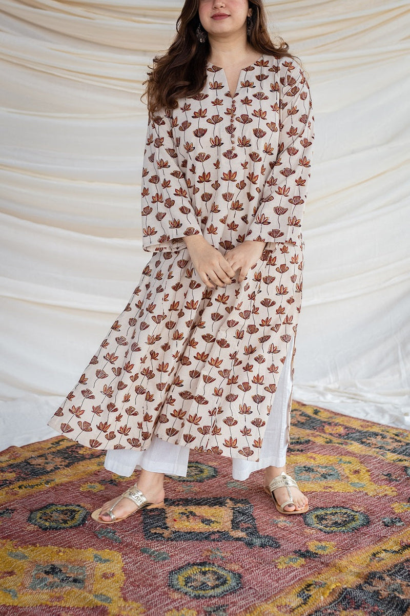Disha Handwoven Kamal Print Kali Kurta
