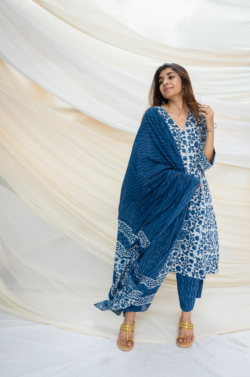Vida Dabu Indigo Cotton Kurta Set